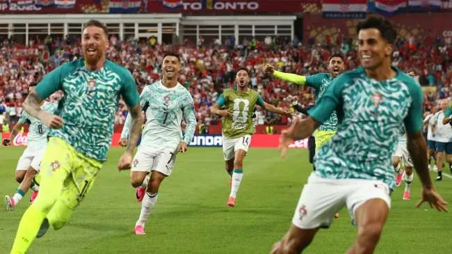 光州FC對陣浦項制鐵精彩集錦回放_光州FC對陣浦項制鐵直播在線觀看_光州FC對陣浦項制鐵比分預(yù)測