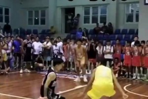 穿襠，拉桿，一氣呵成！這球是真的絕了！