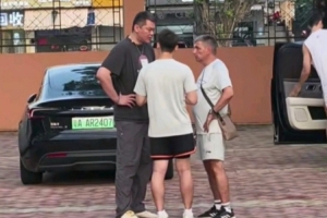 朱芳雨今日重返宏遠俱樂部 與新外教團交流及完成工作交接