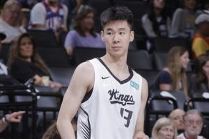 郭昊文購物6分鐘顆粒無收，正負值竟為-15