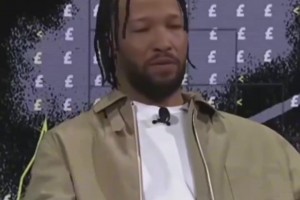 都說我少拿了1億？杰倫·布倫森：我只想穩放兜里！未來不確定性