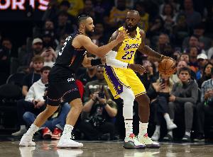 狄龍評價NBA五大抱怨高手：東契奇、庫里、詹姆斯、JJJ、字母哥