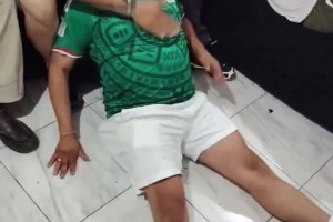難受！觀看直播的墨西哥球迷崩潰大哭