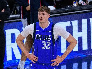NBA見證白人球員的回歸潮，弗拉格被視為拉里·伯德的接班人