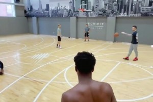 馬步大師！上帝視角看米切爾的投籃訓練！