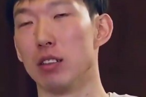 周琦此前給楊瀚森建議：打NBA要放平心態(tài)，說實(shí)話黑人瞧不起我們