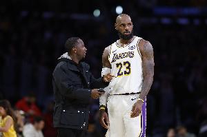 詹姆斯去向何方？聯(lián)盟等待揭曉心急如焚！回顧NBA史上最長球星自由身盤點