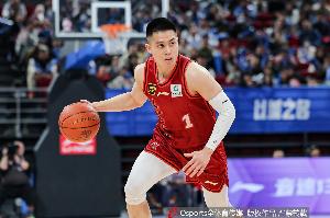 京媒報道：陳盈駿本年度合同將于夏季期滿，北京隊已提供續約合同，但續約事宜尚未最終確定